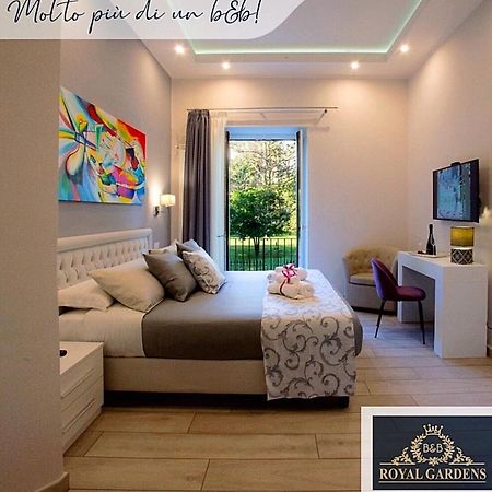 Royal Gardens Bed & Breakfast Caserta Eksteriør bilde
