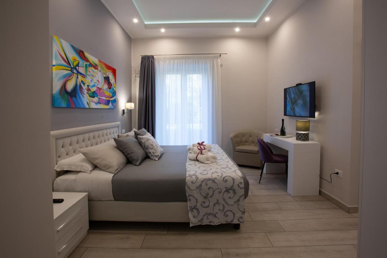 Royal Gardens Bed & Breakfast Caserta Eksteriør bilde