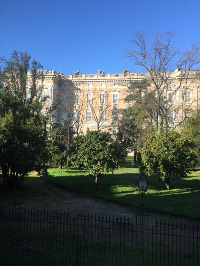Royal Gardens Bed & Breakfast Caserta Eksteriør bilde
