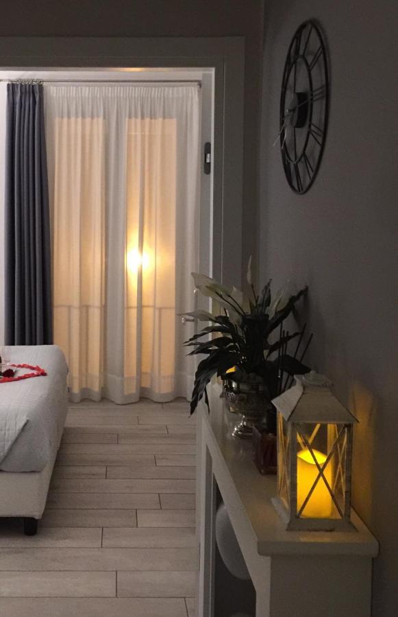 Royal Gardens Bed & Breakfast Caserta Eksteriør bilde