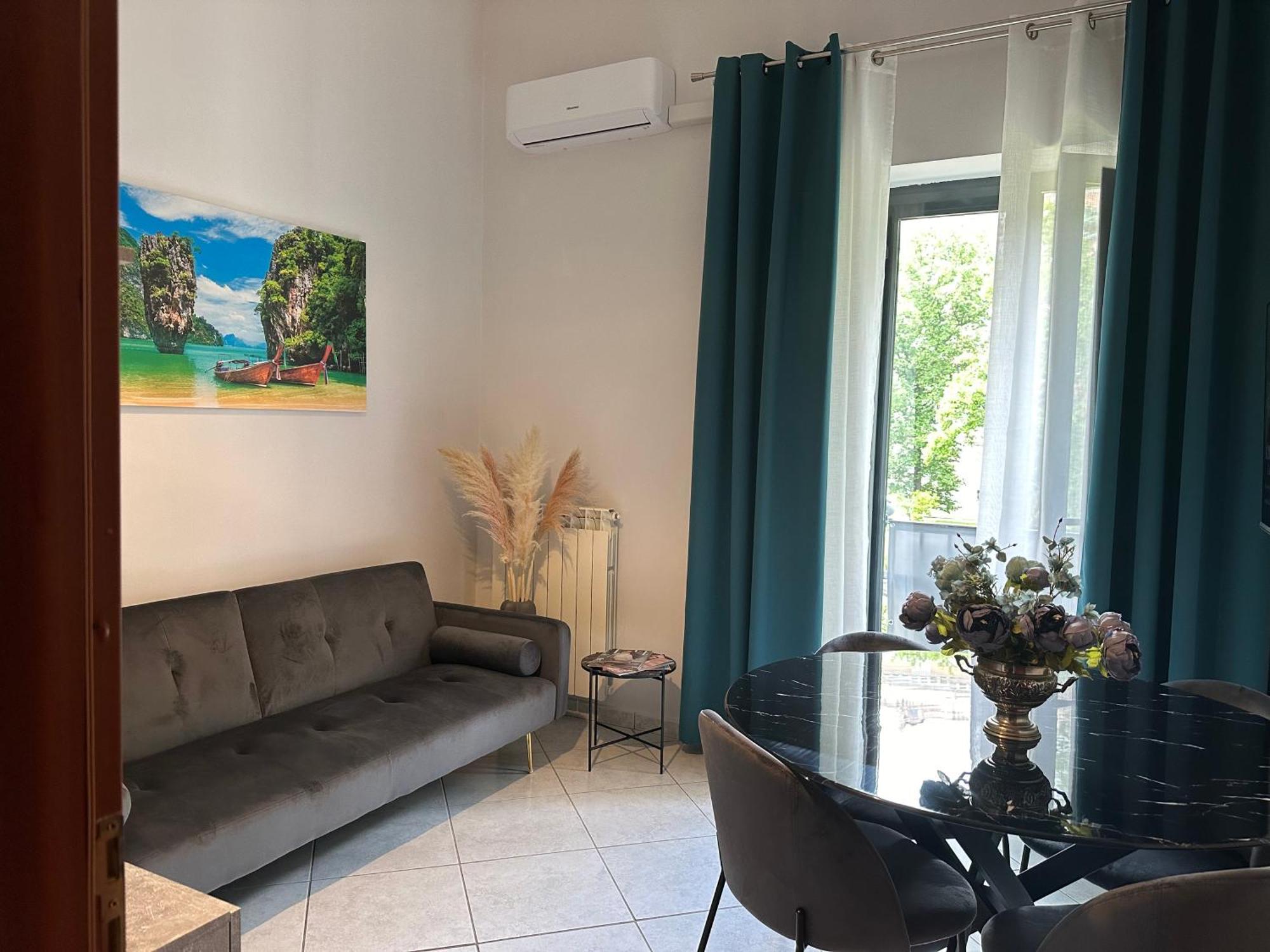 Royal Gardens Bed & Breakfast Caserta Eksteriør bilde