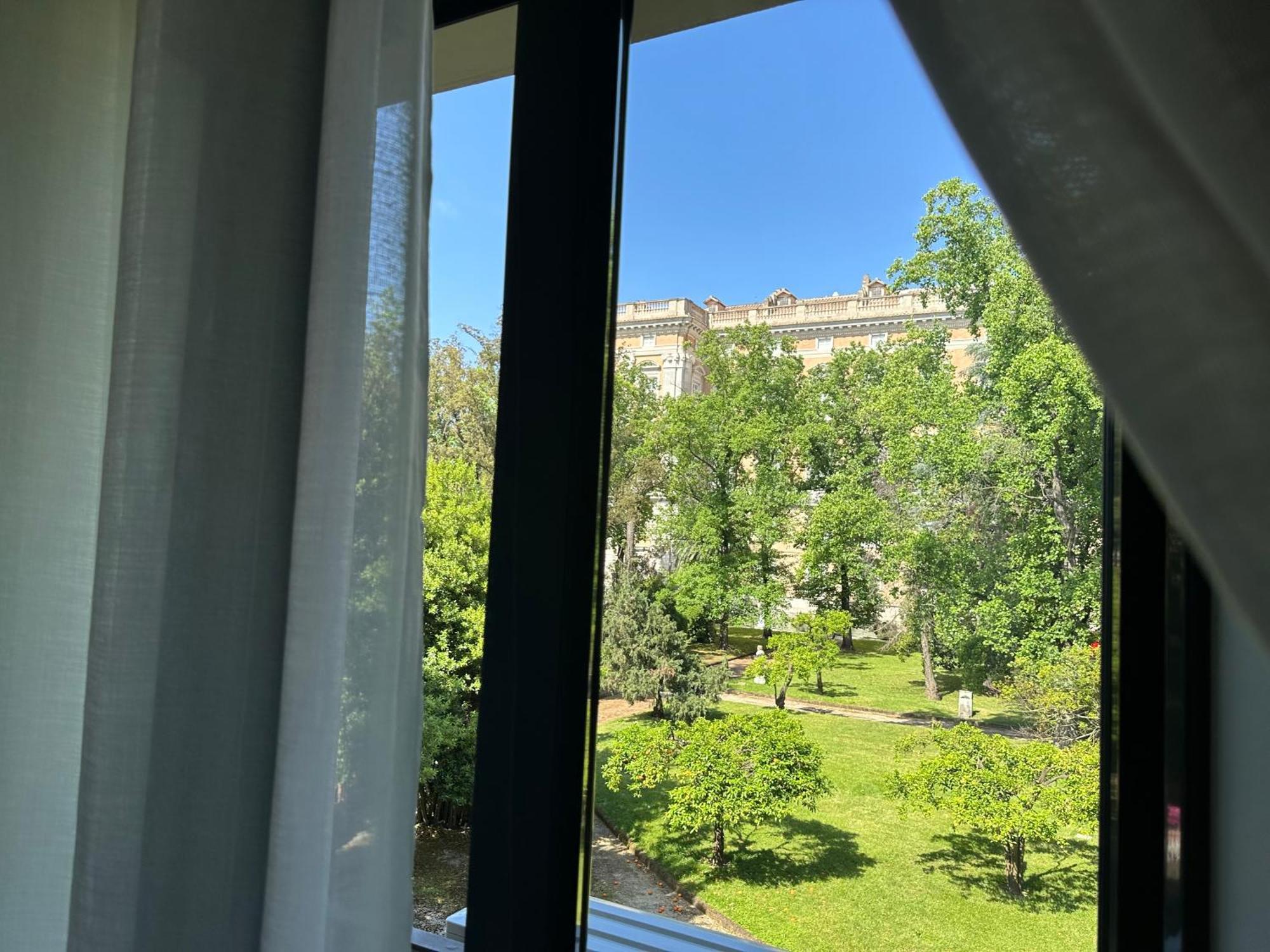Royal Gardens Bed & Breakfast Caserta Rom bilde